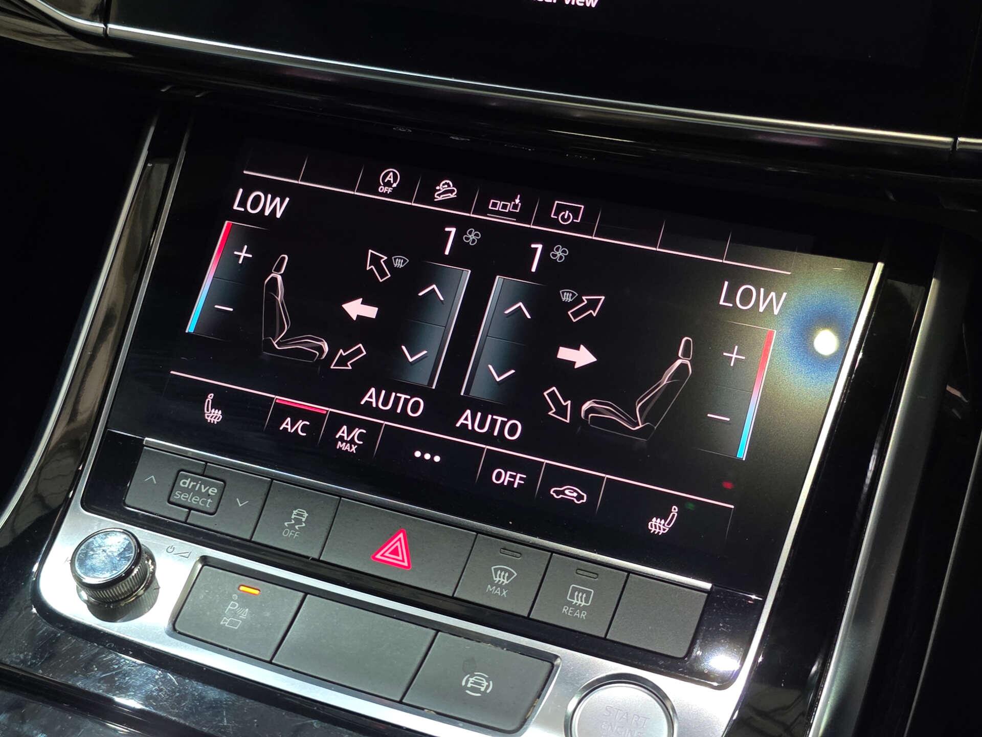 Audi Q7 view 32