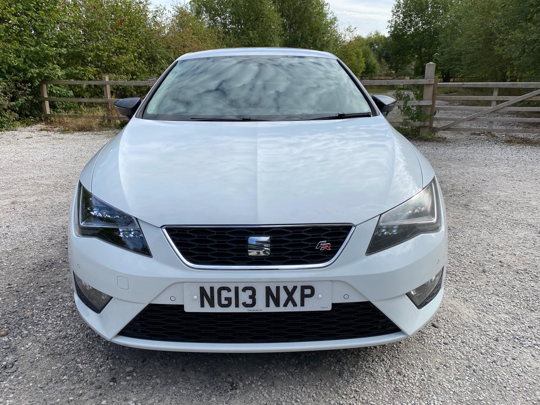 Seat Leon Leon view 2