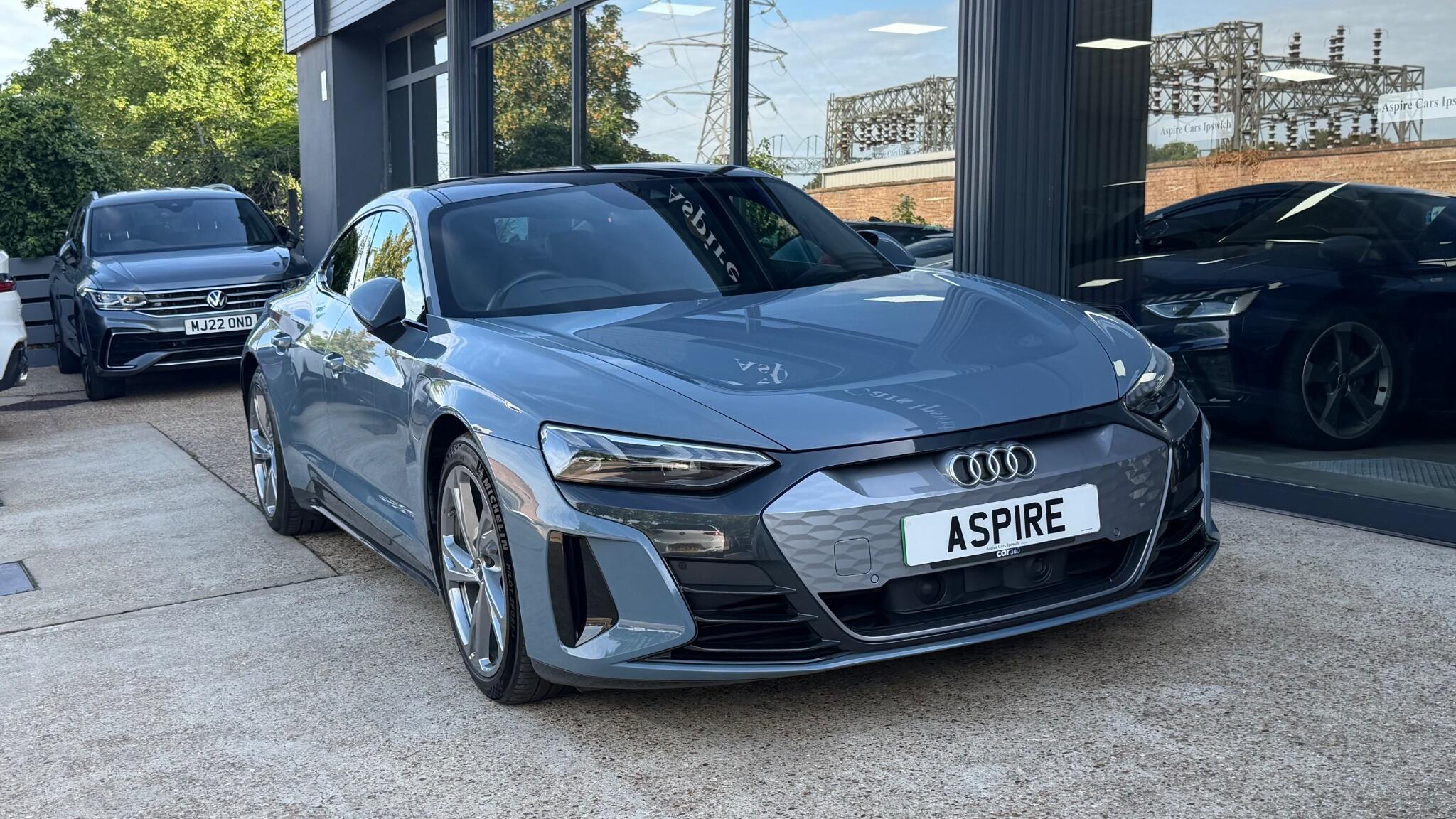 Audi E-Tron GT view 4