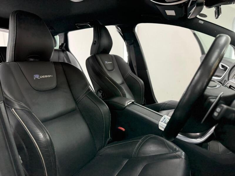 2014 Volvo V60 SOLD 3.0 T6 R-Design Lux Nav Estate 5dr Petrol Geartronic AWD Euro 5 (304 ps) • 15,000 miles image 21