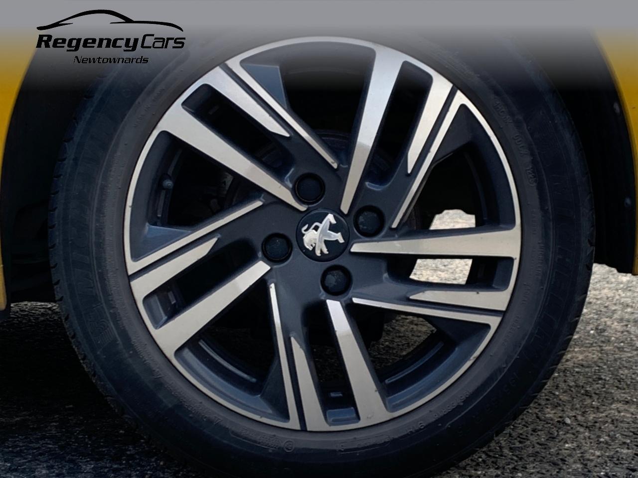 Peugeot 208 view 27