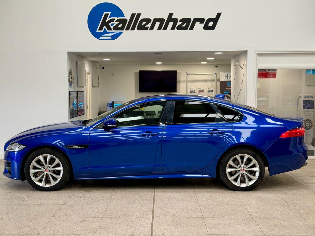 Jaguar XF view 5