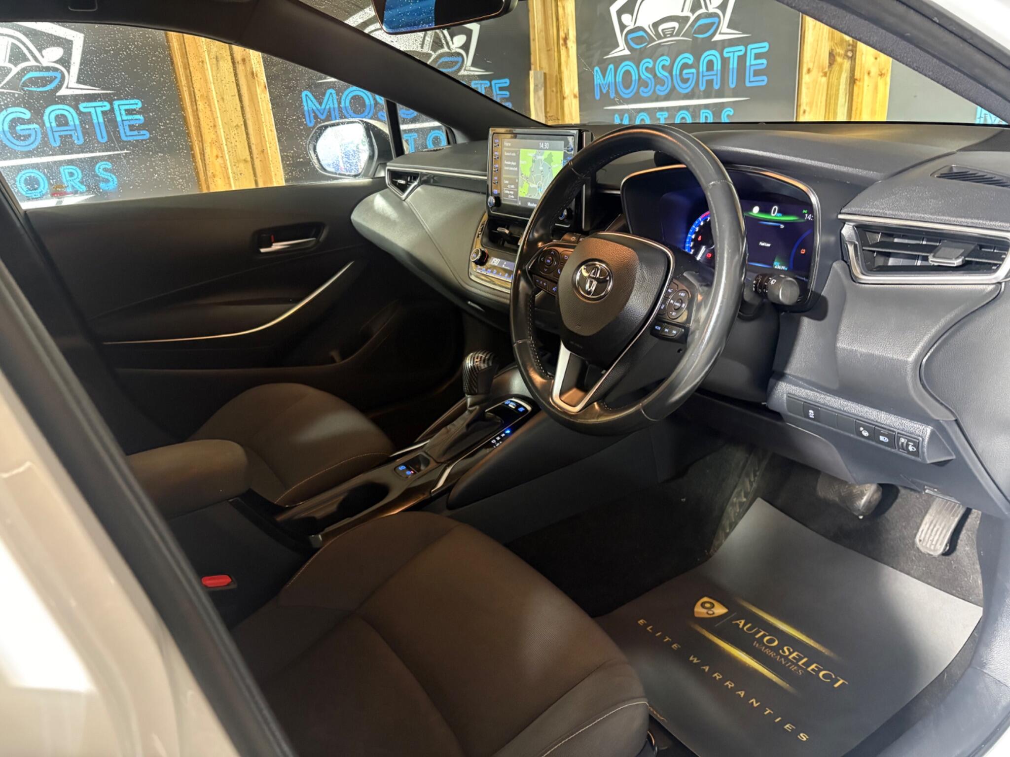 Toyota Corolla view 11