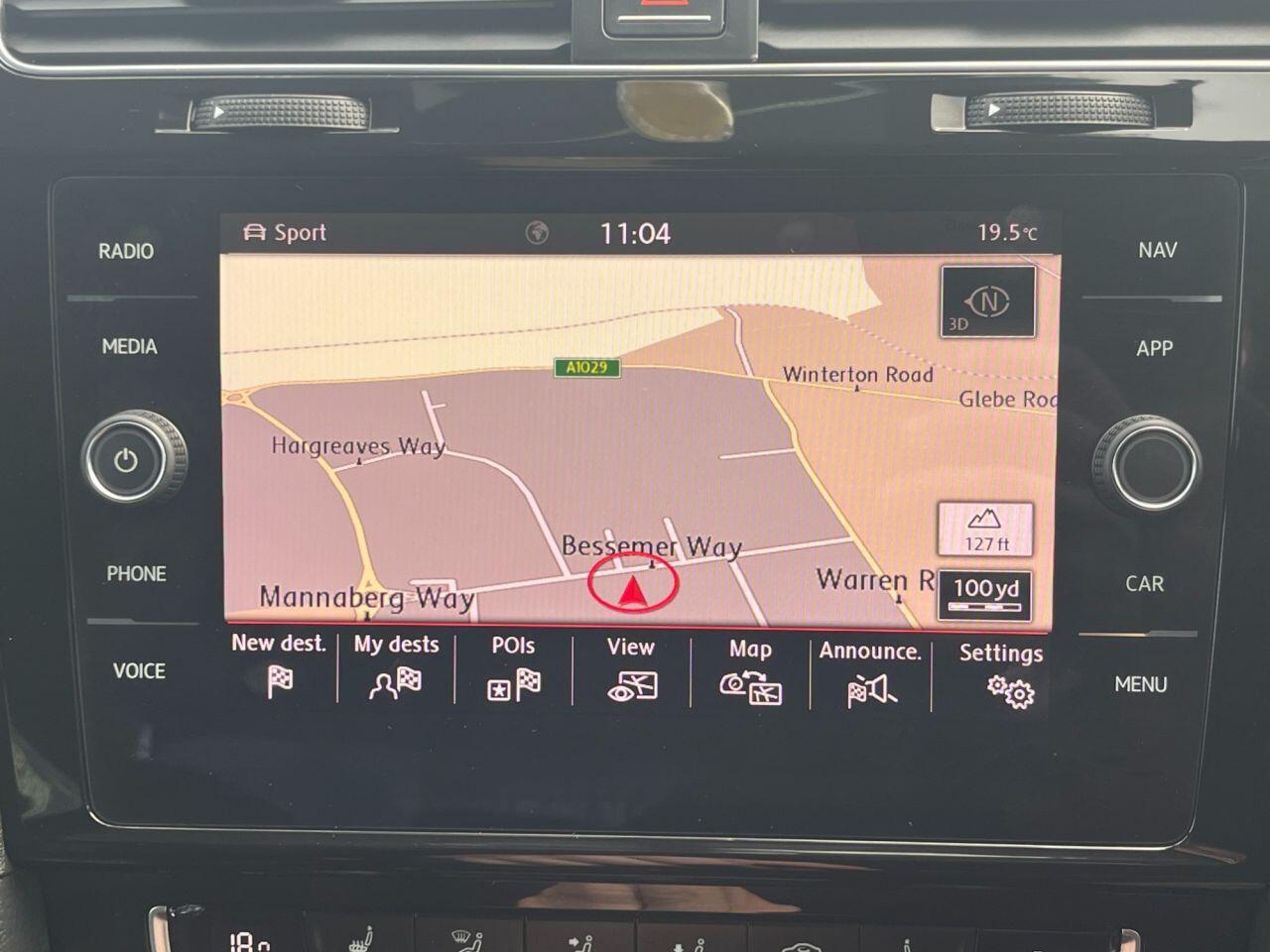 Volkswagen Golf view 25