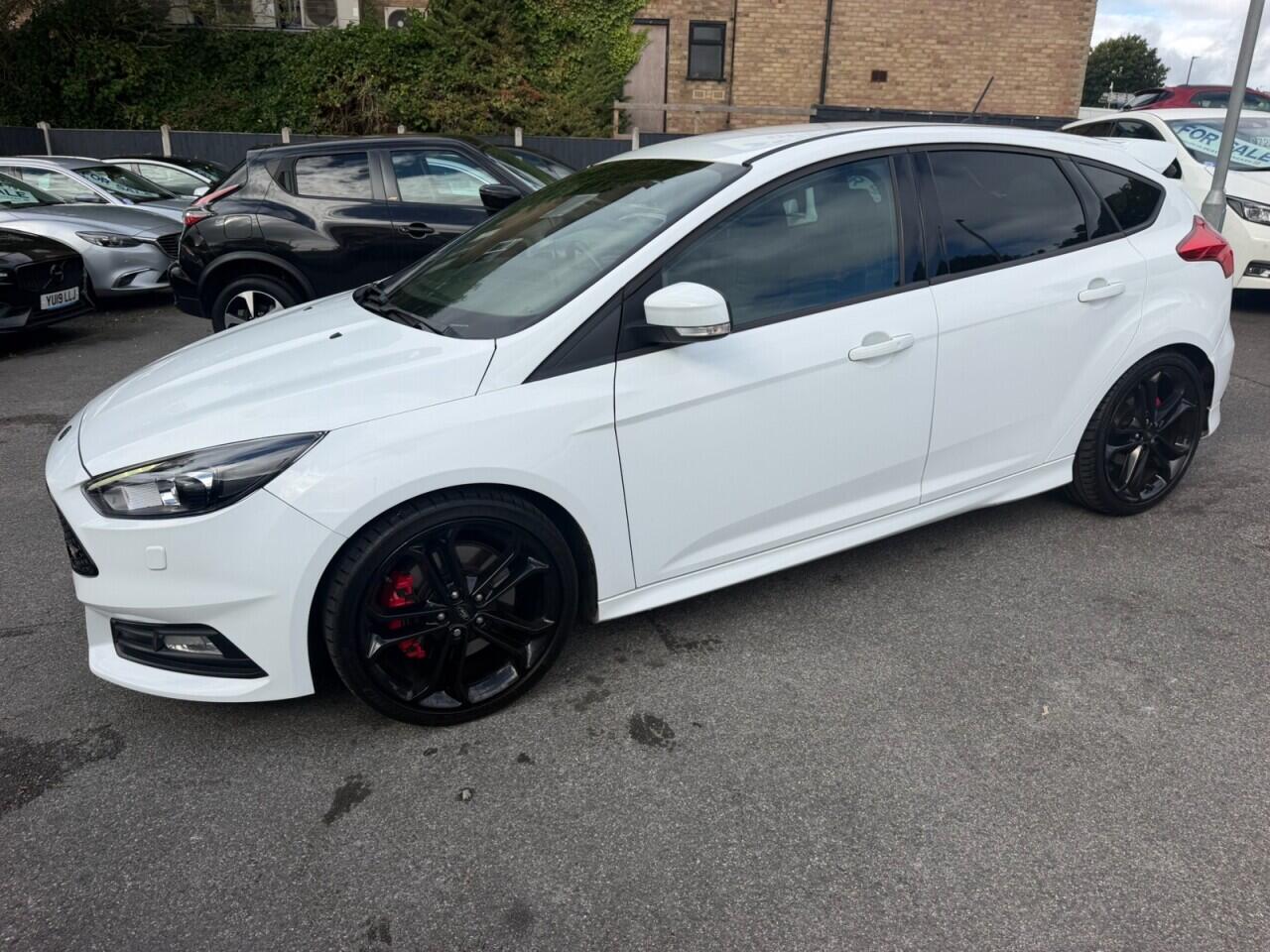 Ford Focus view 34