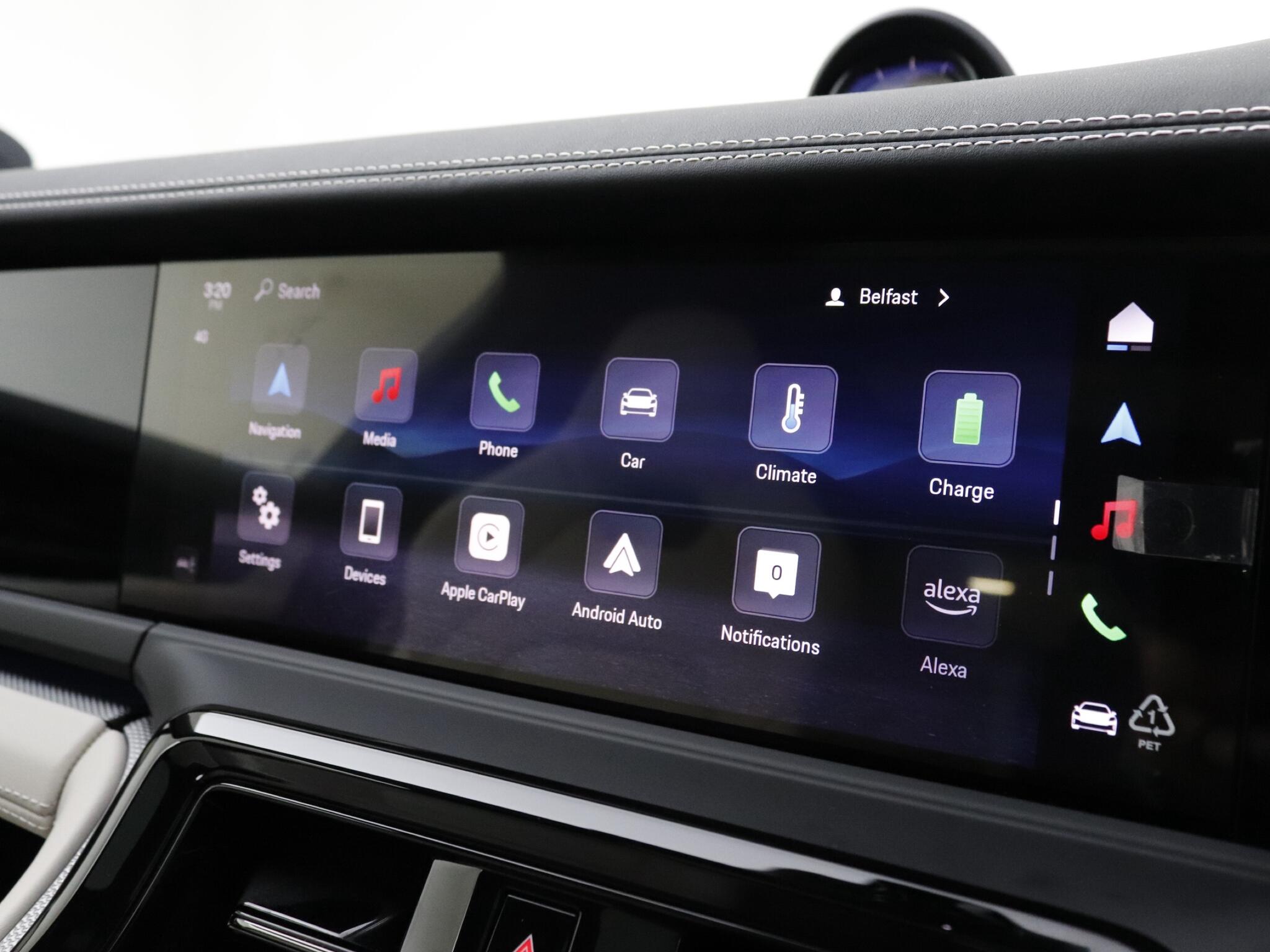 Porsche Panamera view 29