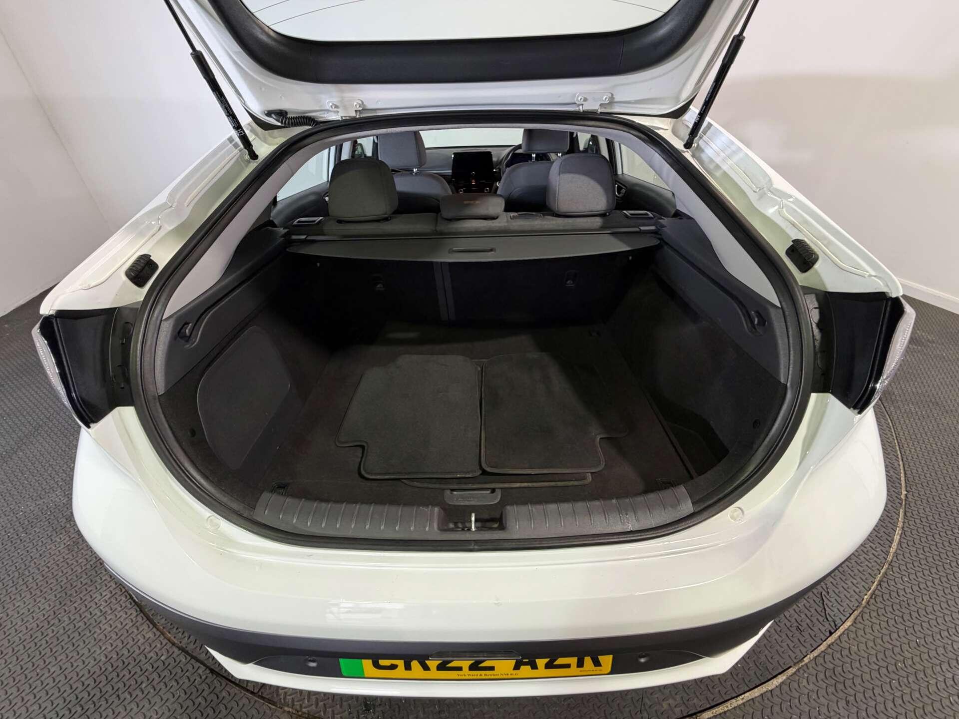Hyundai Ioniq view 12