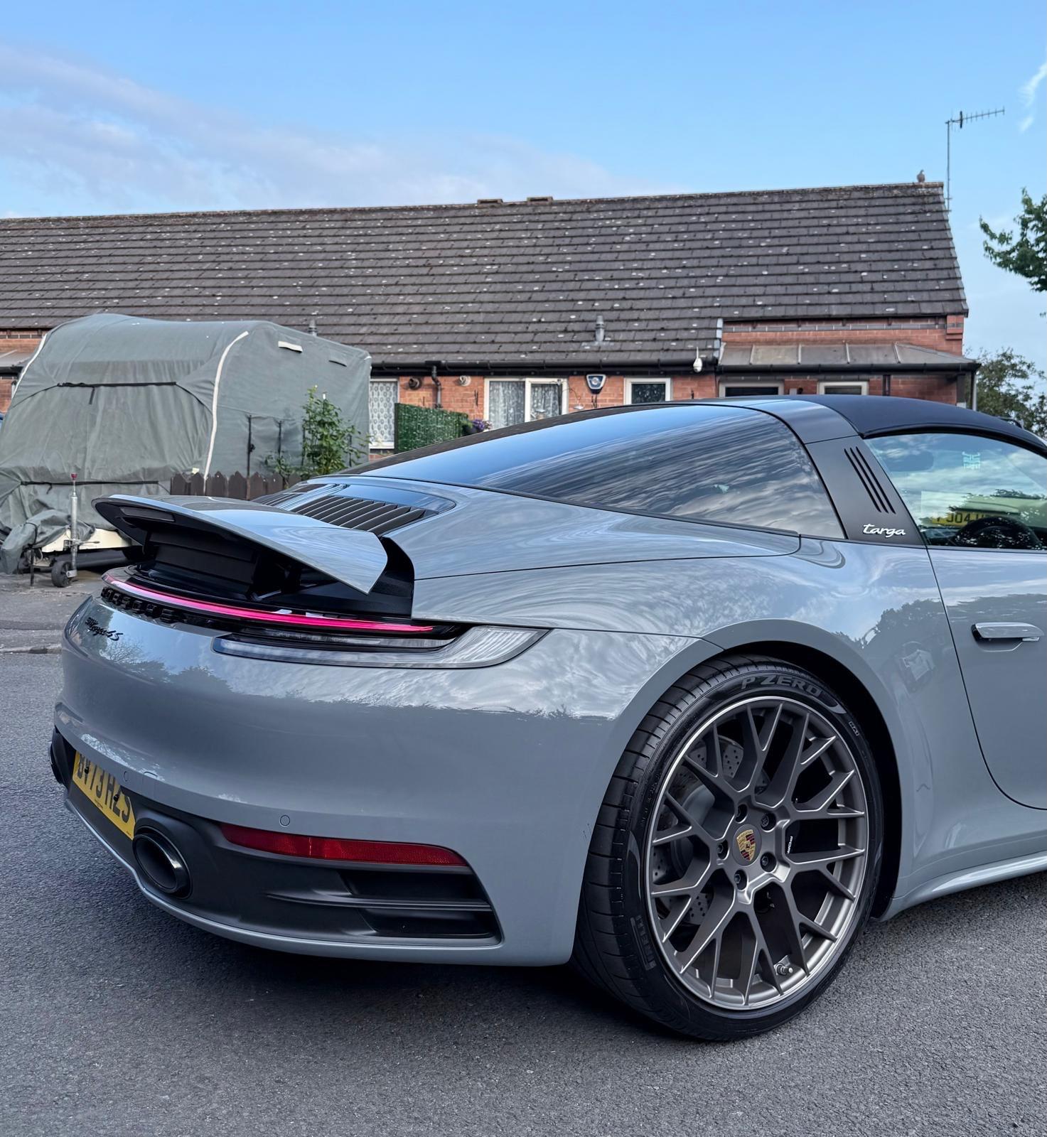 Porsche 911 view 48