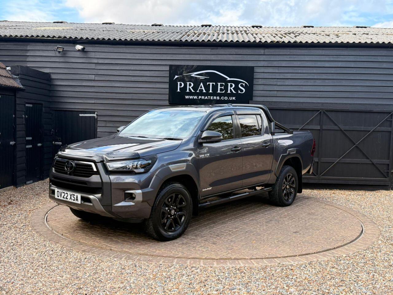 Toyota Hilux view 2