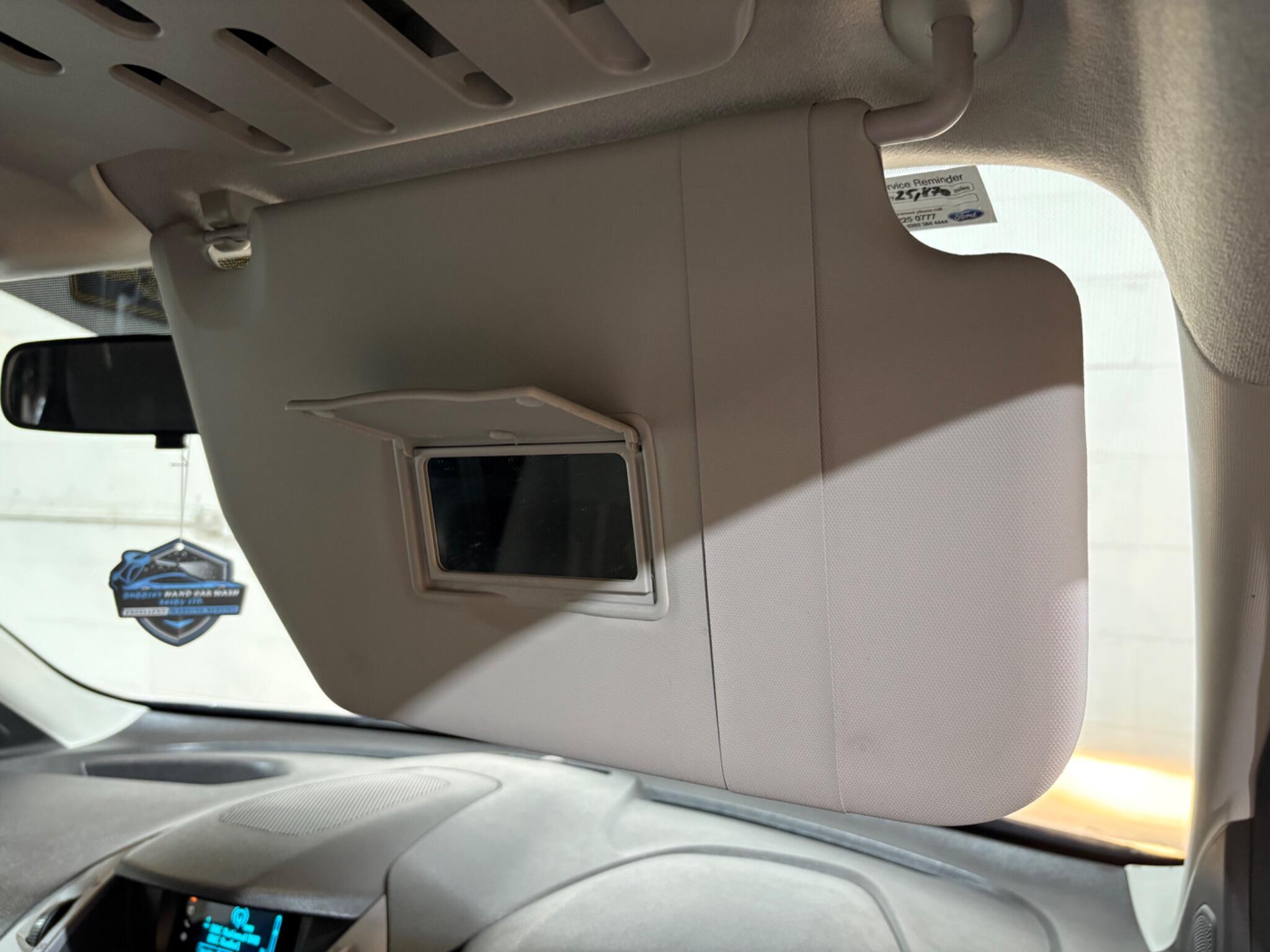 Ford Tourneo Connect view 12