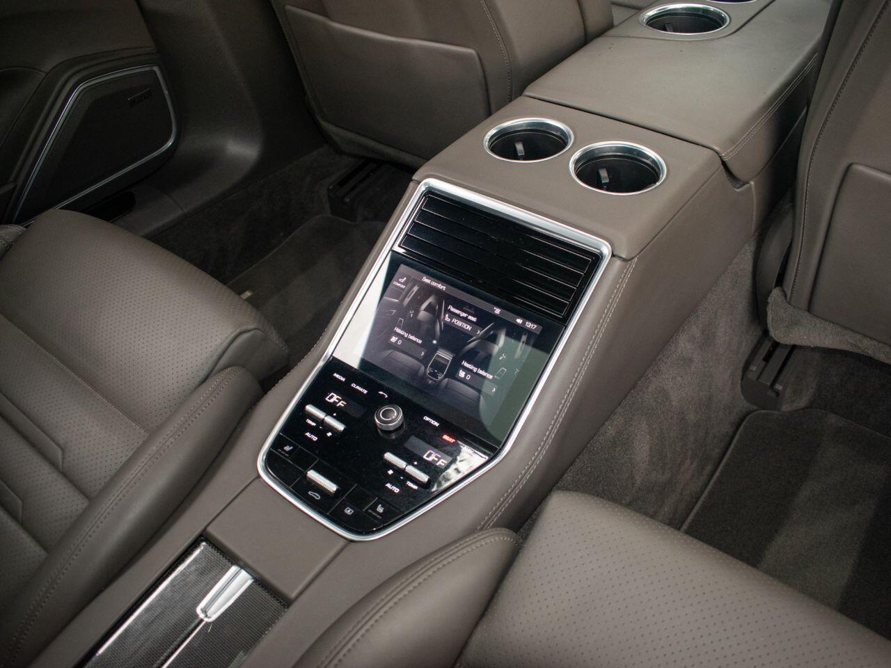 Porsche Panamera view 23