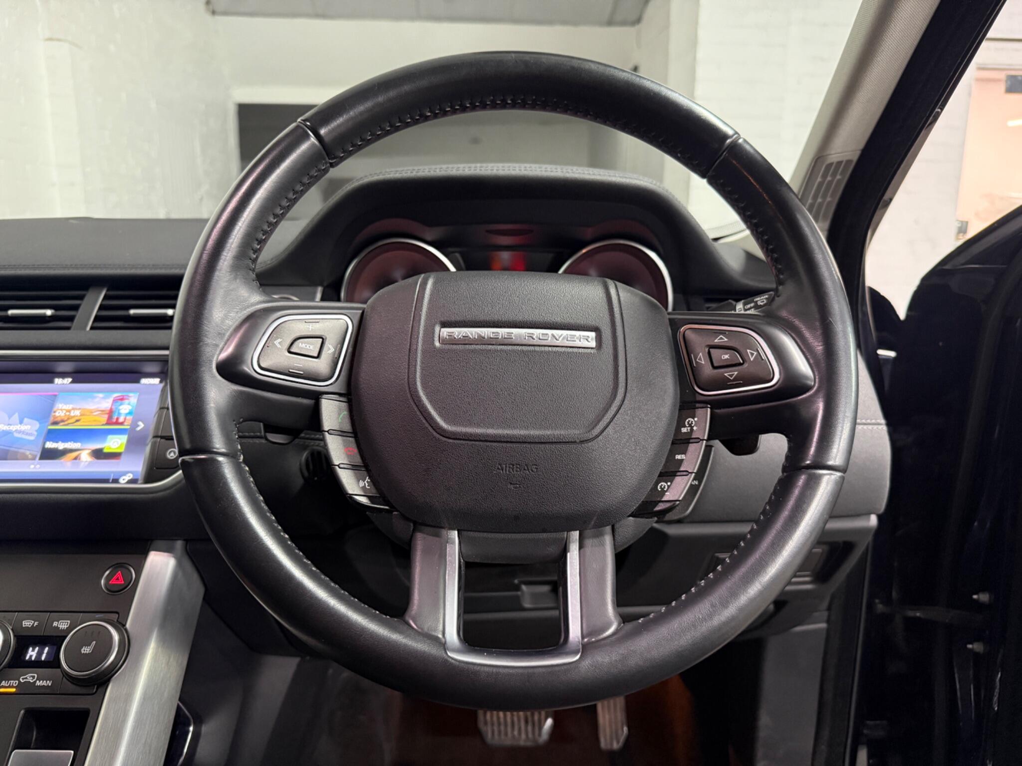2017 Land Rover Range Rover Evoque 2.0 TD4 SE Tech Auto 4WD Euro 6 (s/s) 5dr • 80,500 miles image 26