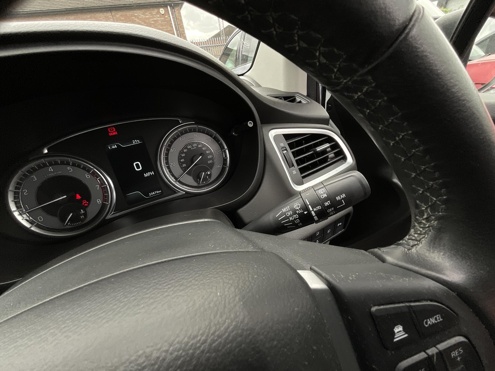 Suzuki S-Cross view 23