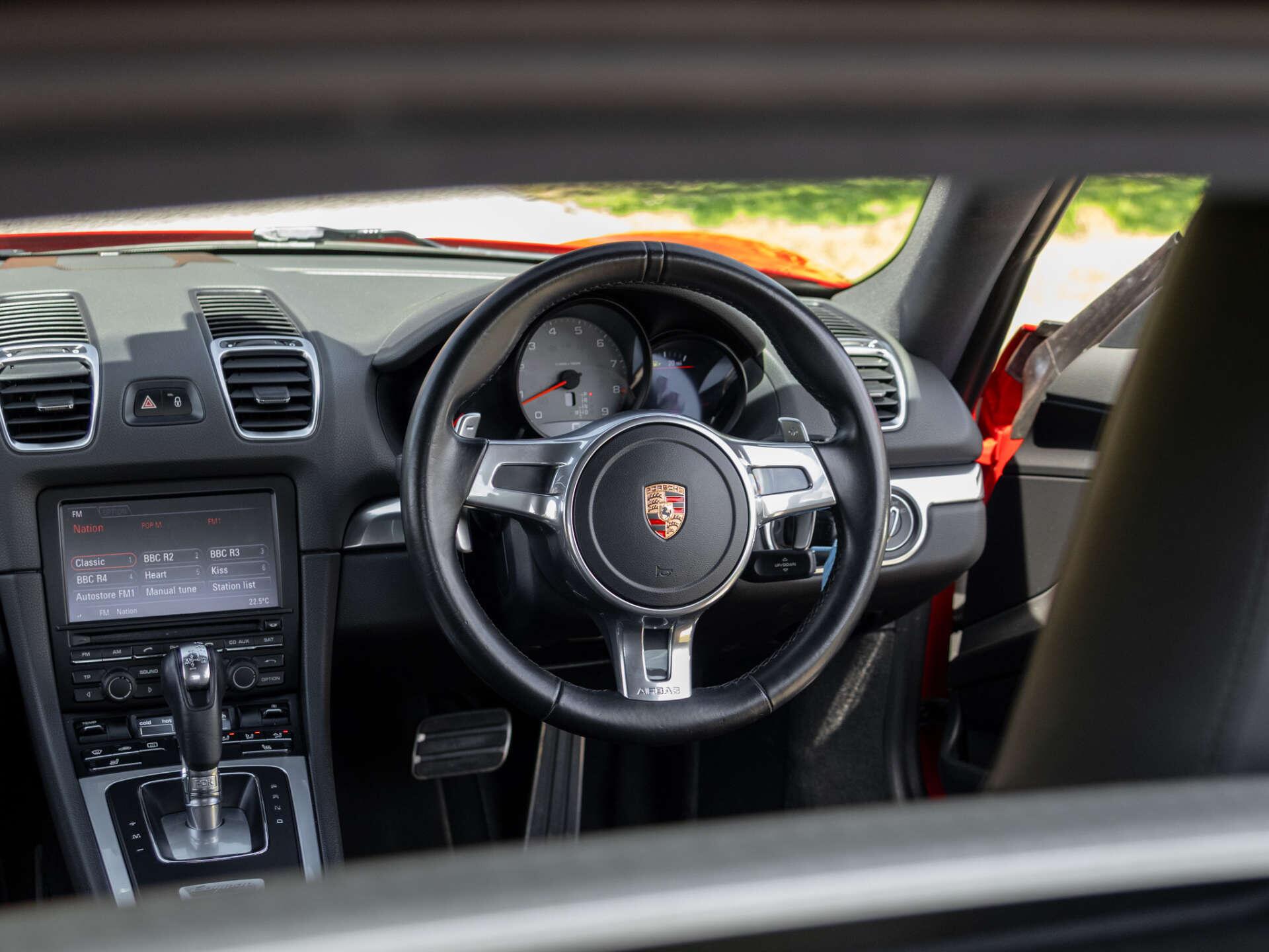 Porsche Cayman view 44