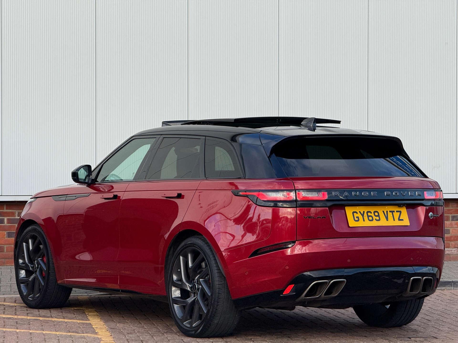 Land Rover Range Rover Velar view 4