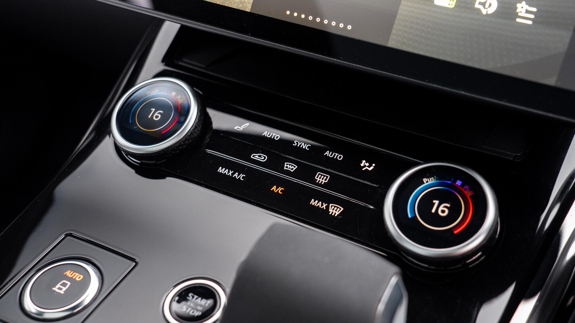 Land Rover Range Rover Sport view 39