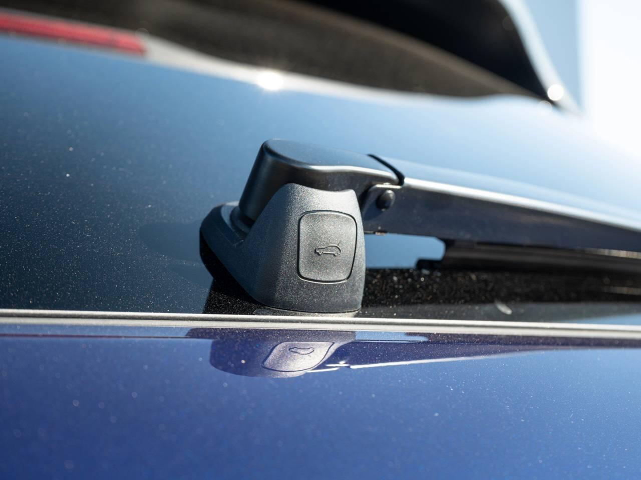 Porsche Macan view 13