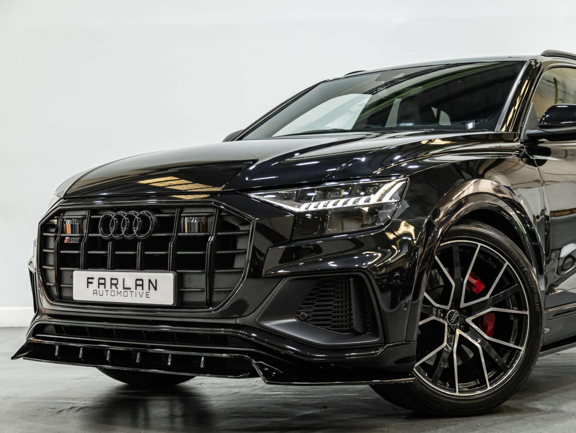 Audi SQ8 view 17