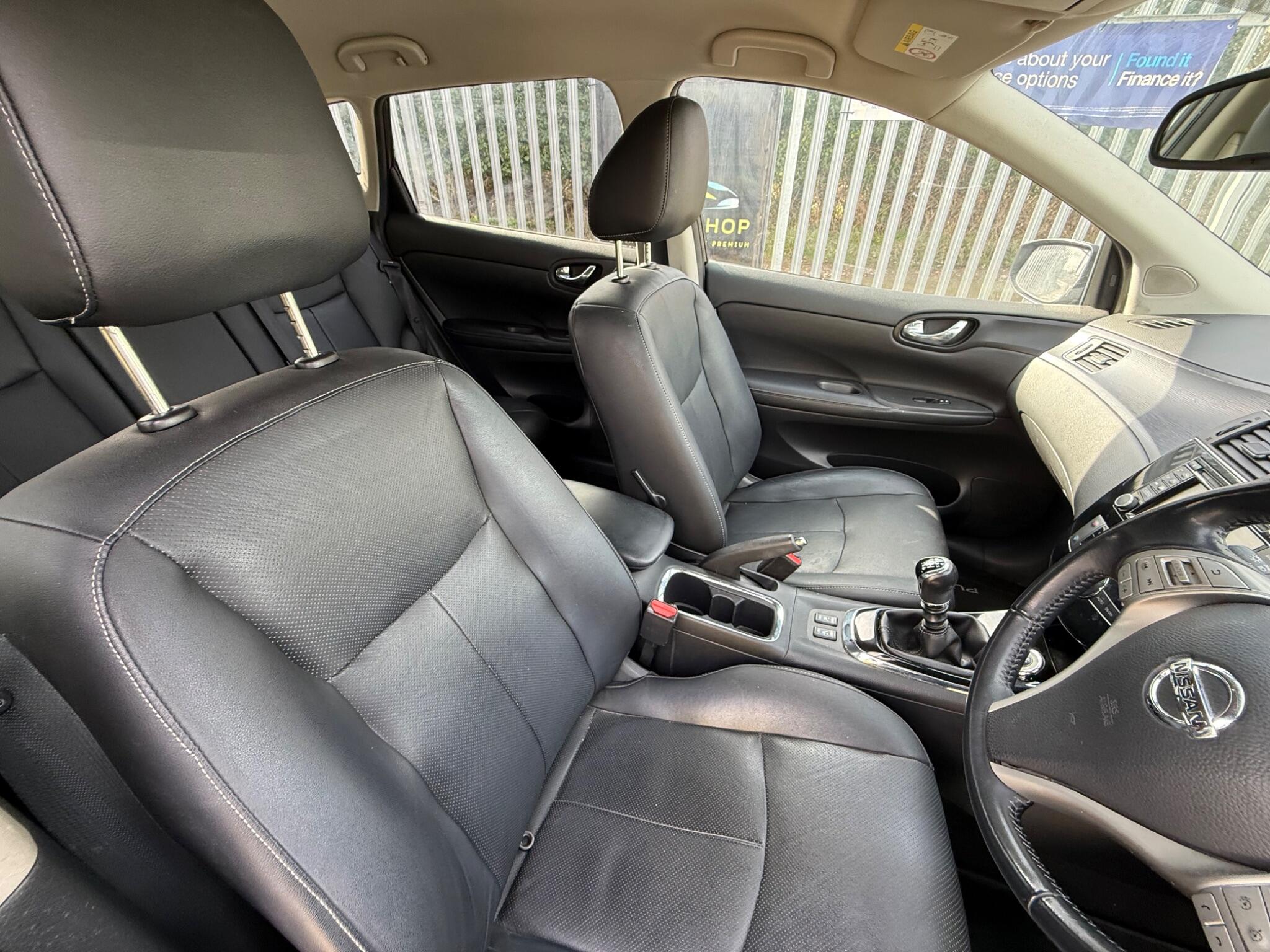 2016 Nissan Pulsar image 9