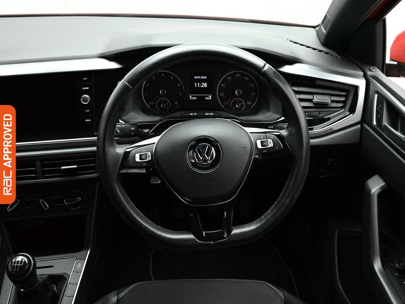 Volkswagen Polo view 9