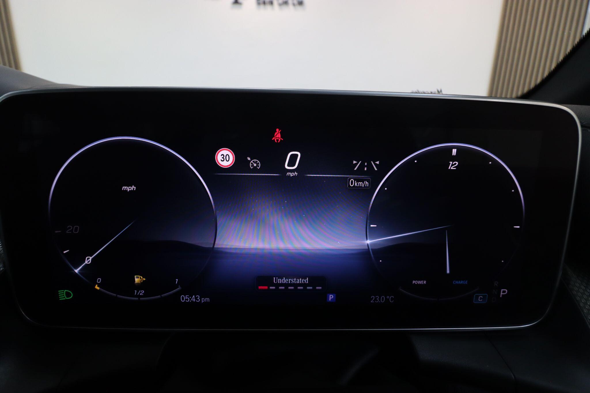 Mercedes-Benz GLC view 40