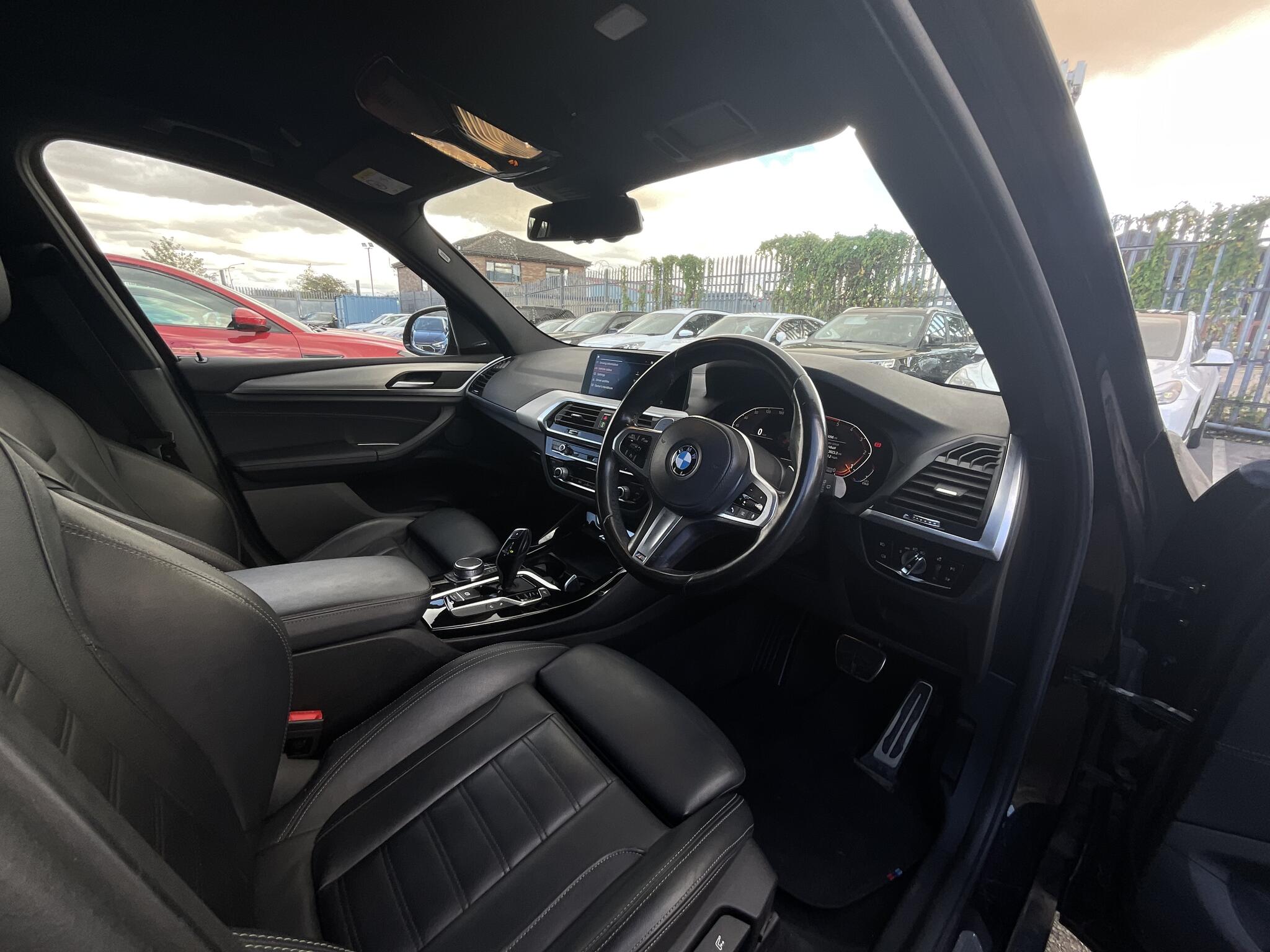 BMW X3 view 7