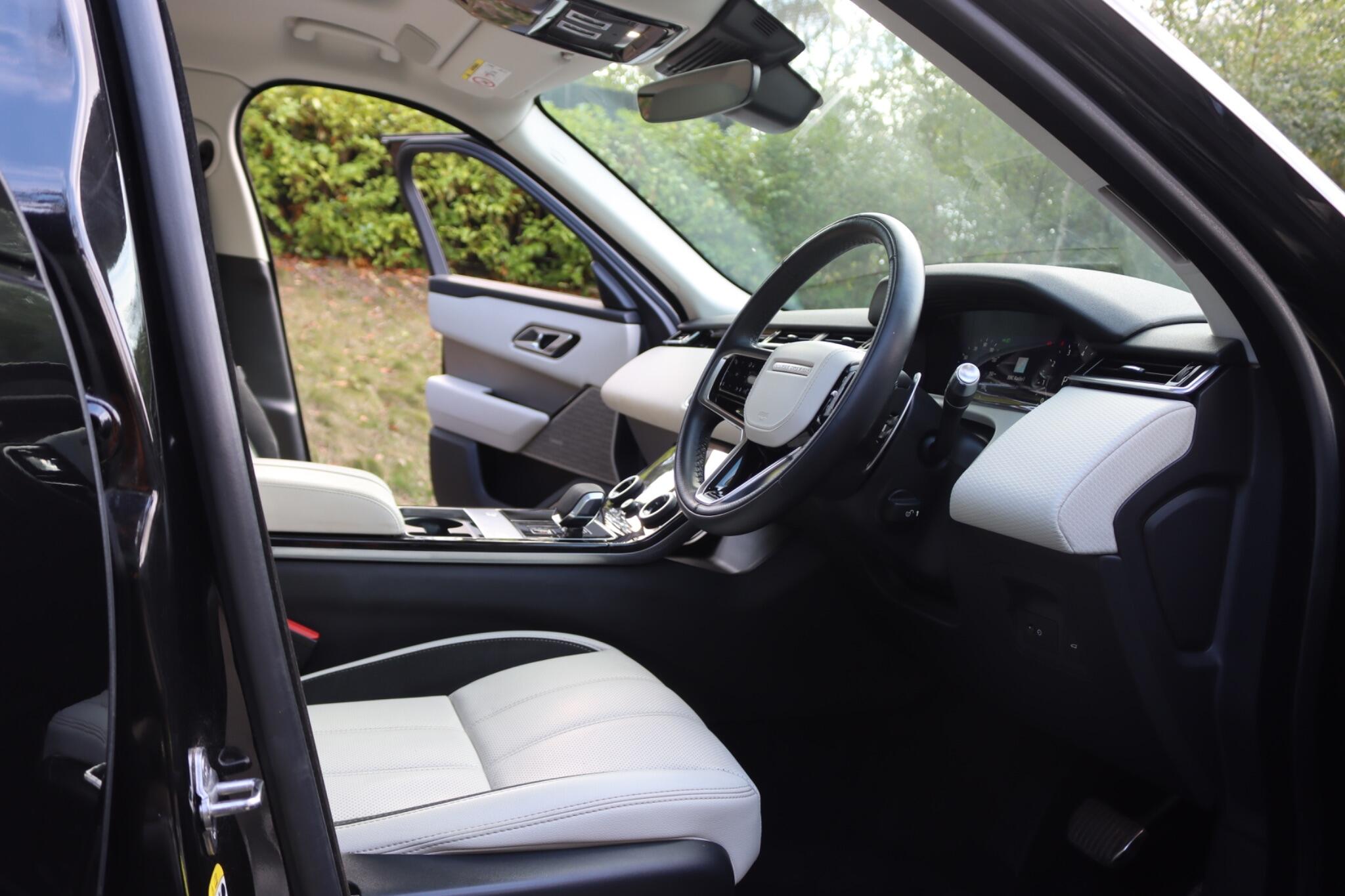 Land Rover Range Rover Velar view 40