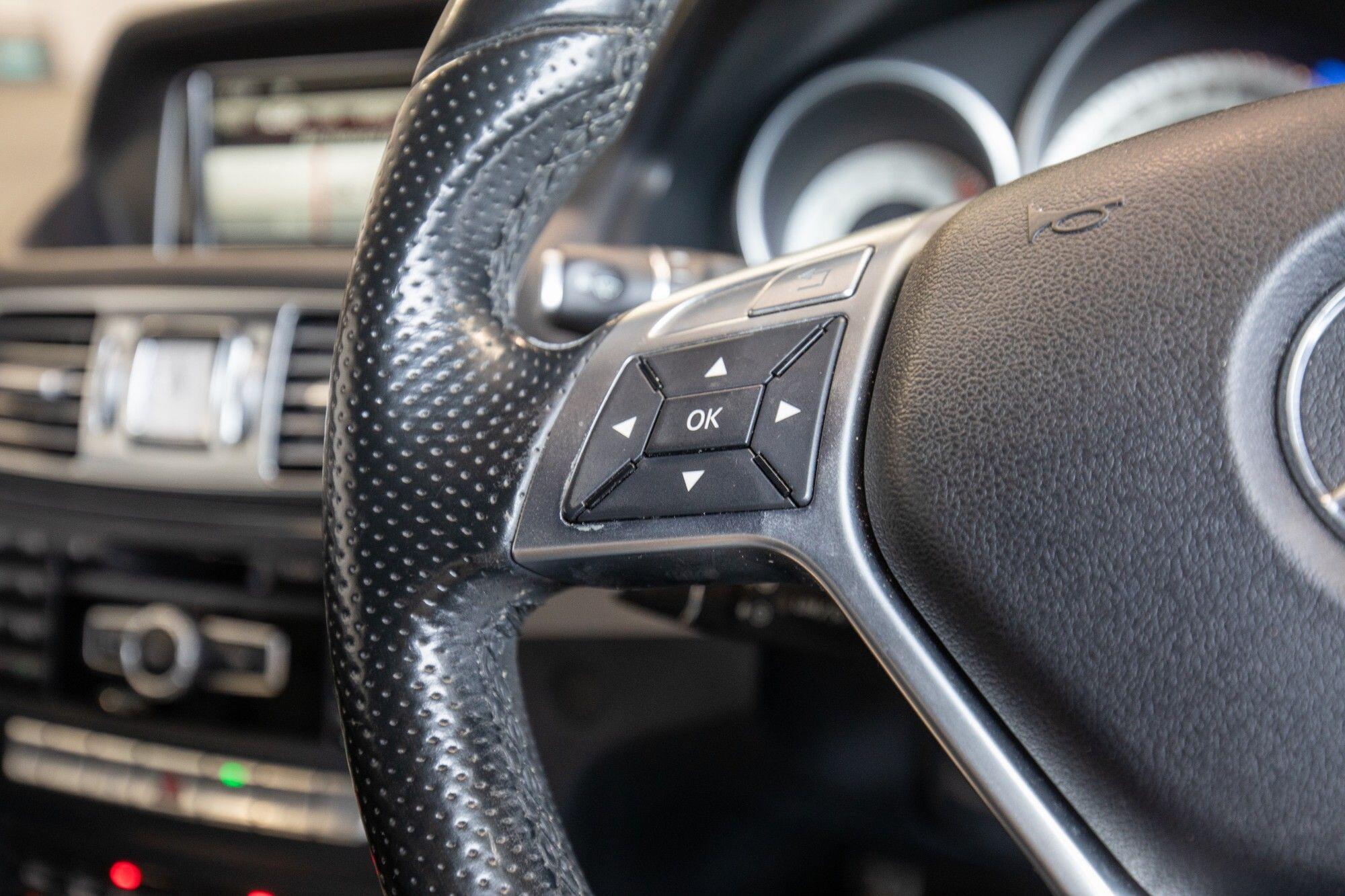 Mercedes-Benz E-Class view 28