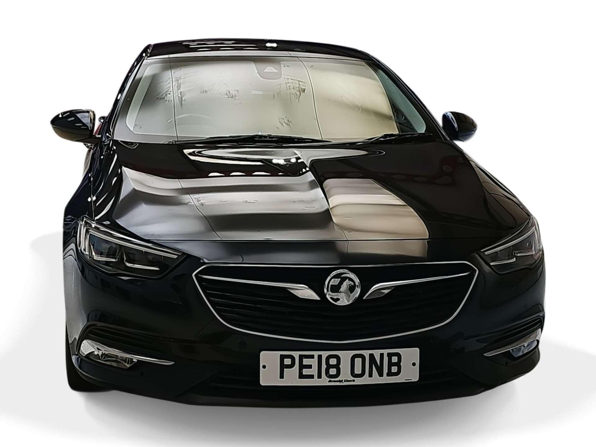 Vauxhall Insignia view 3