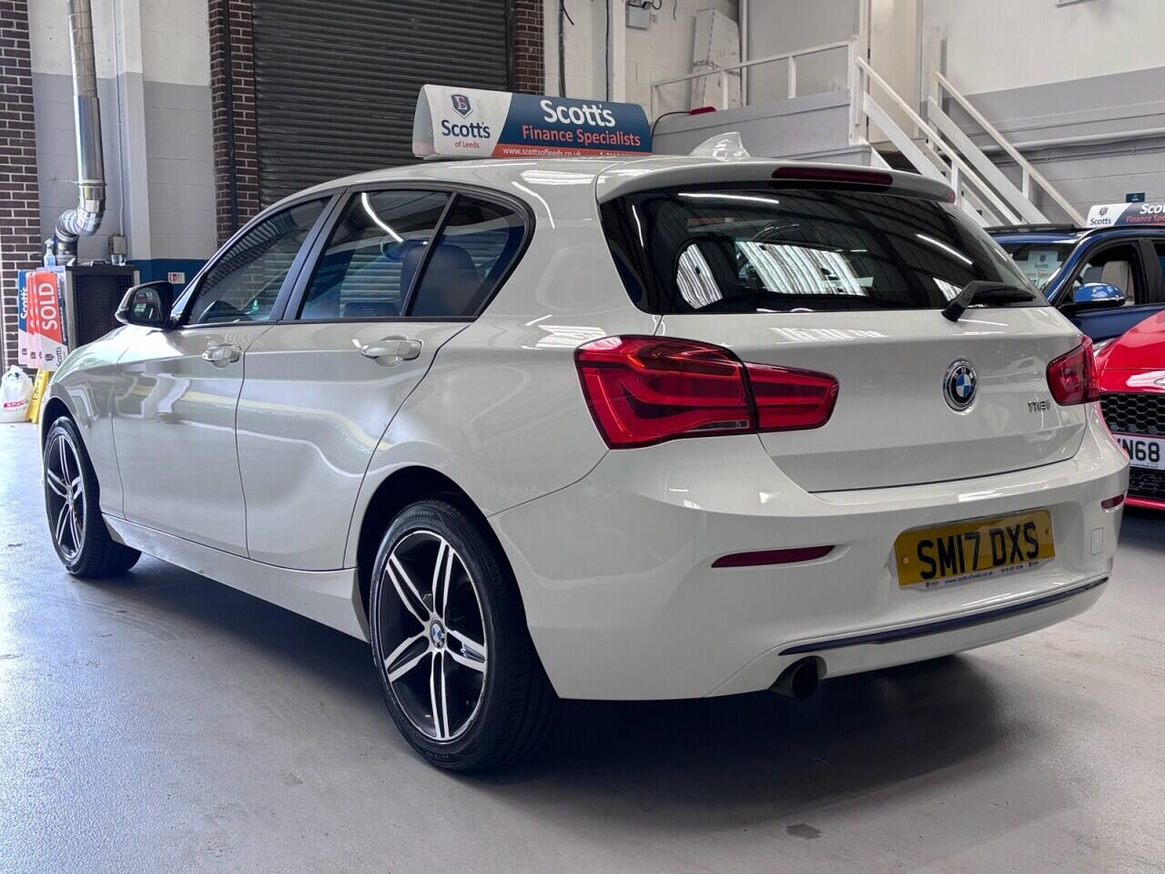 BMW 1 Series view 7