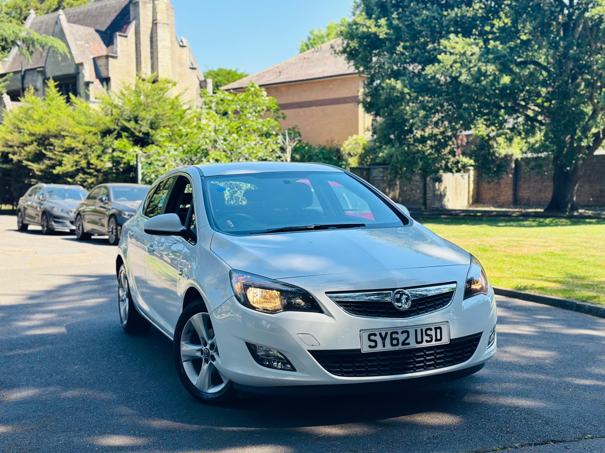 Vauxhall Astra view 17
