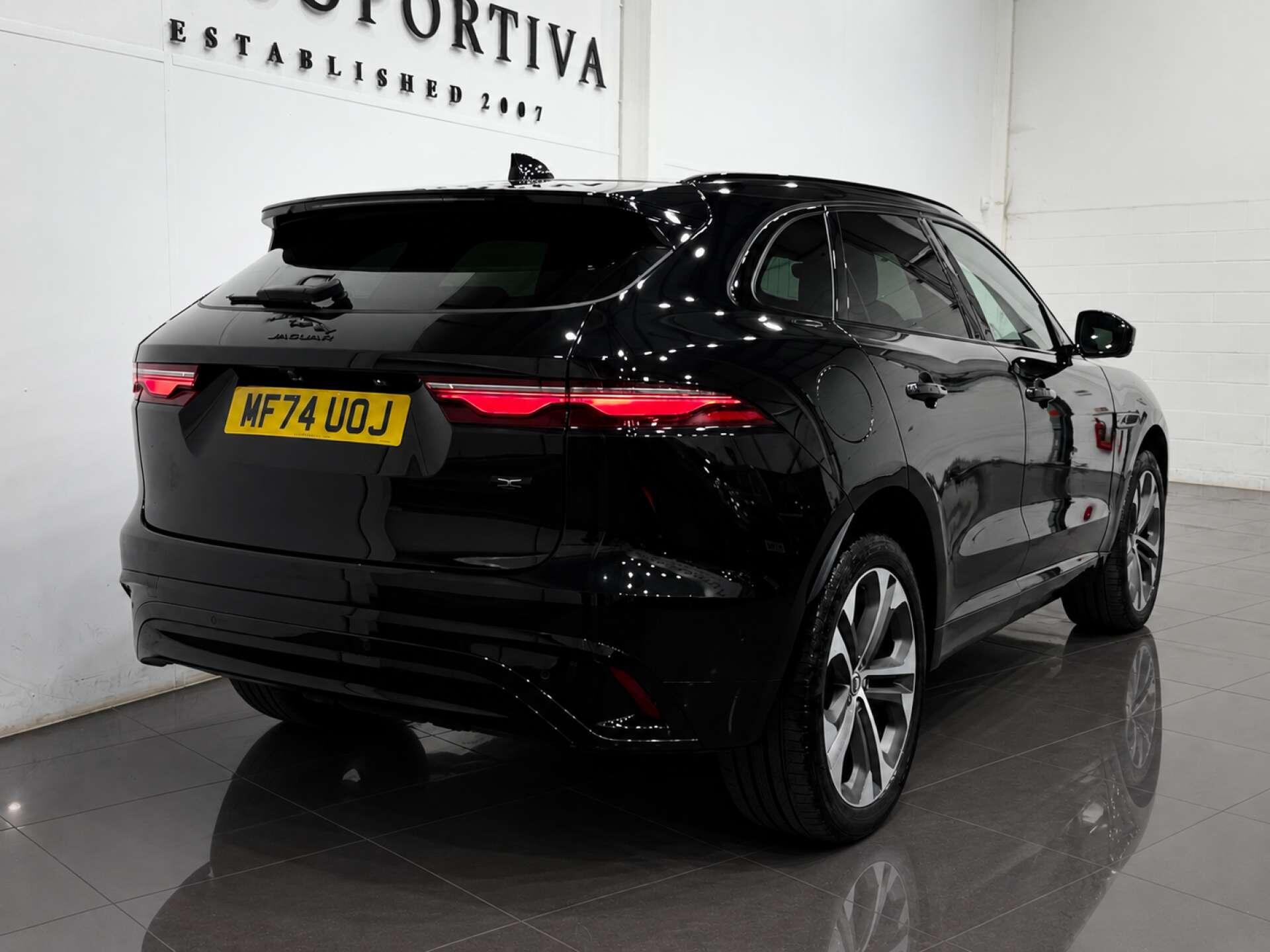 Jaguar F-Pace view 4