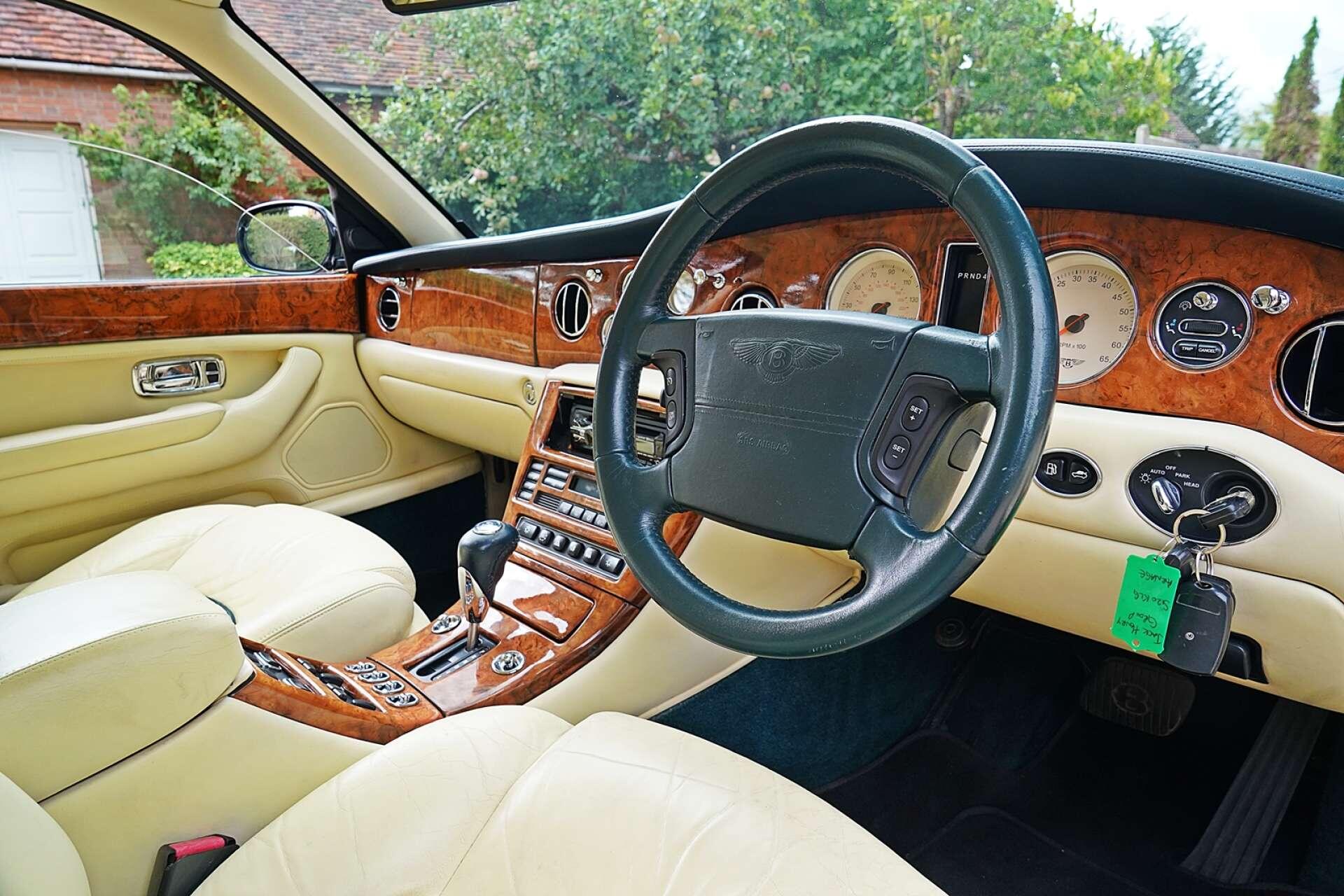 Bentley Arnage view 15