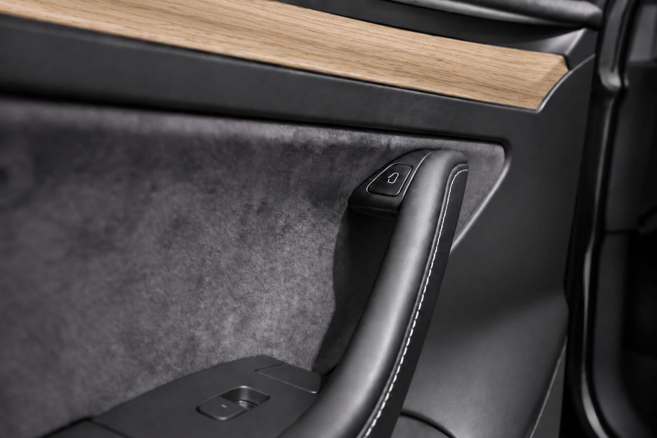 Tesla Model 3 view 12
