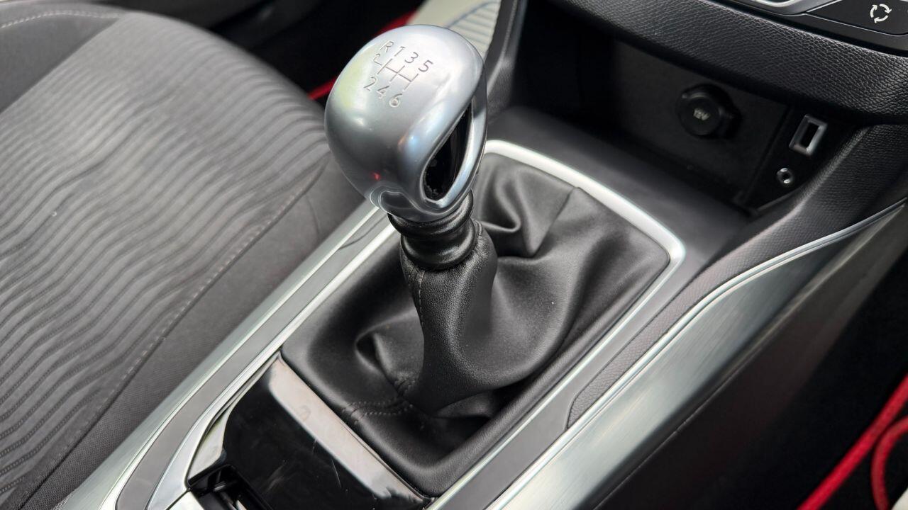 Peugeot 308 view 28