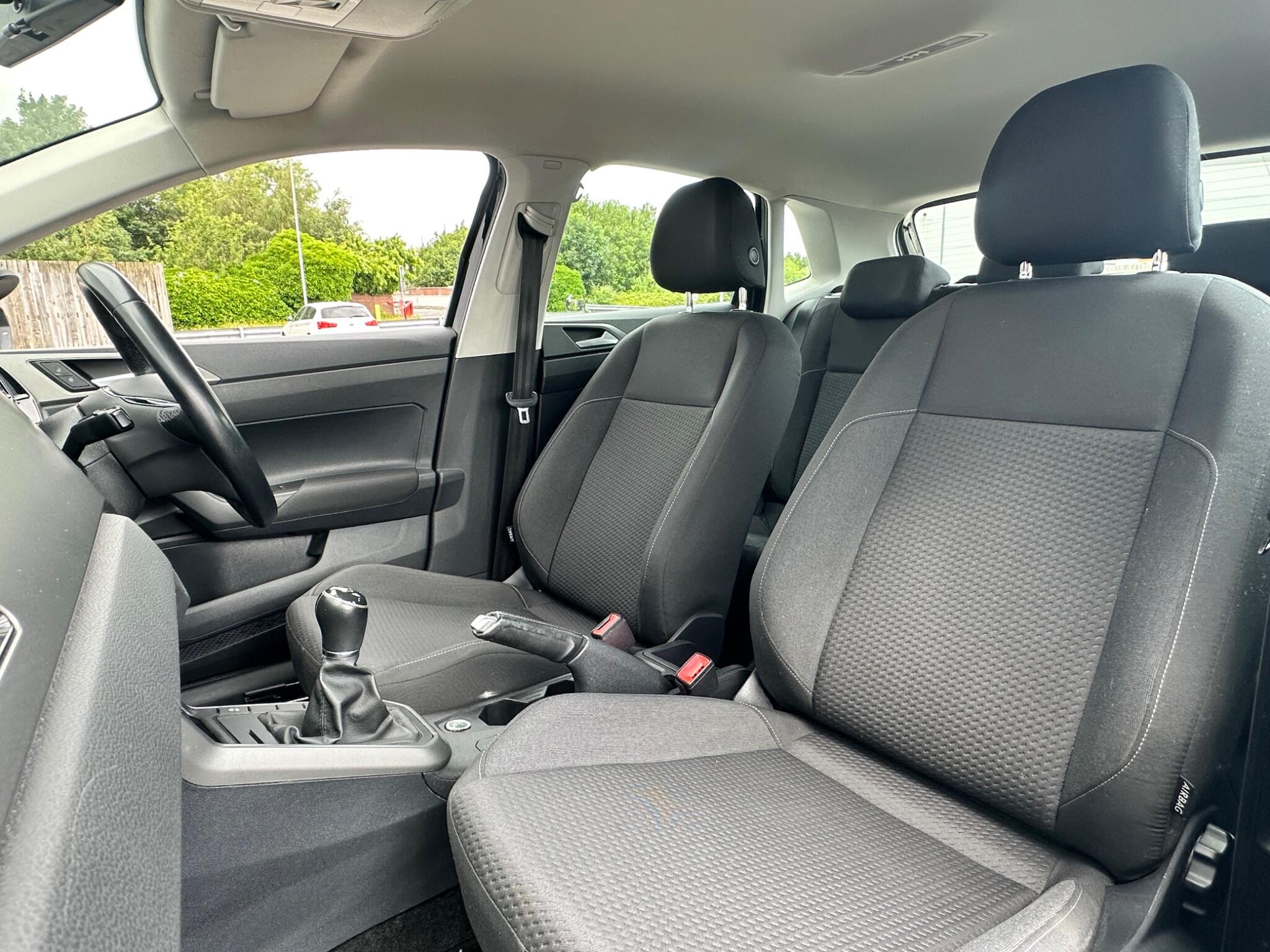 Volkswagen Polo view 32