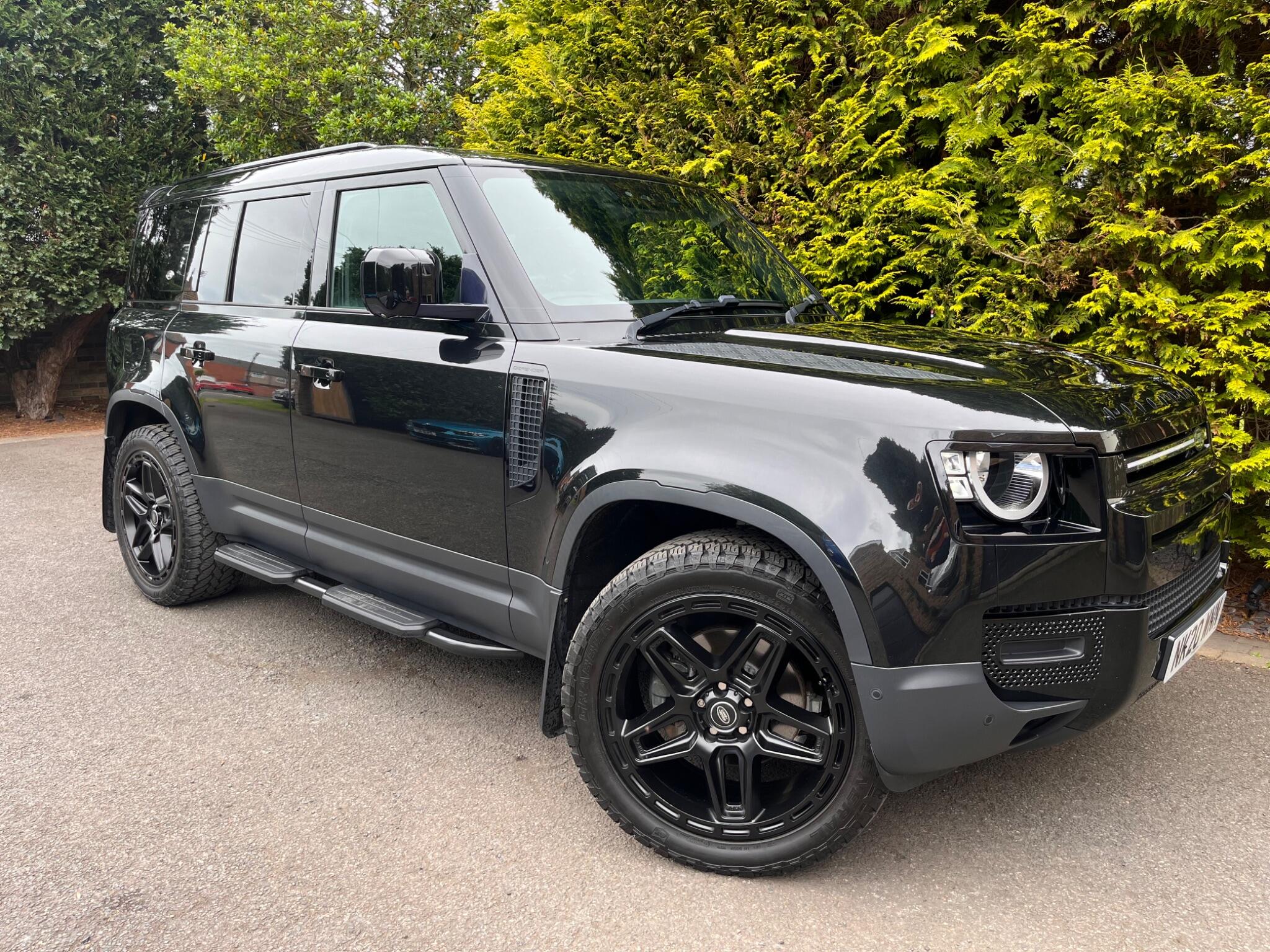 Land Rover Defender view 21