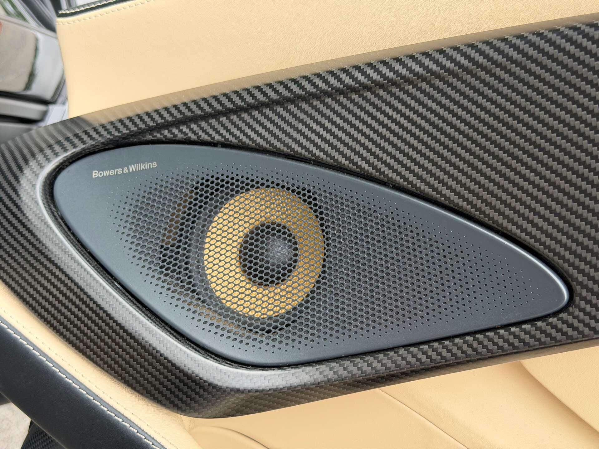 McLaren 570GT view 37