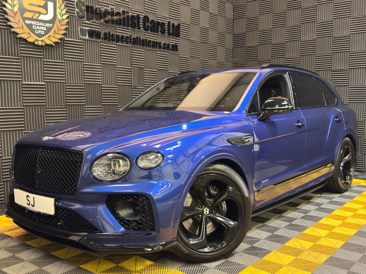Bentley Bentayga view 31