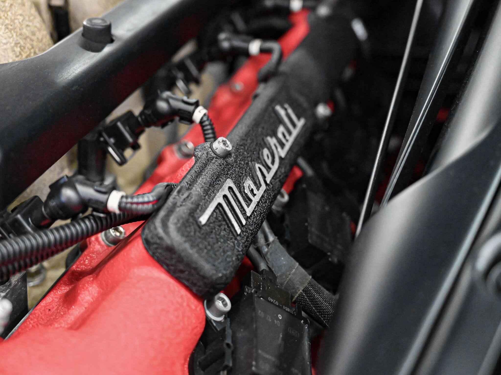 Maserati Coupe view 32