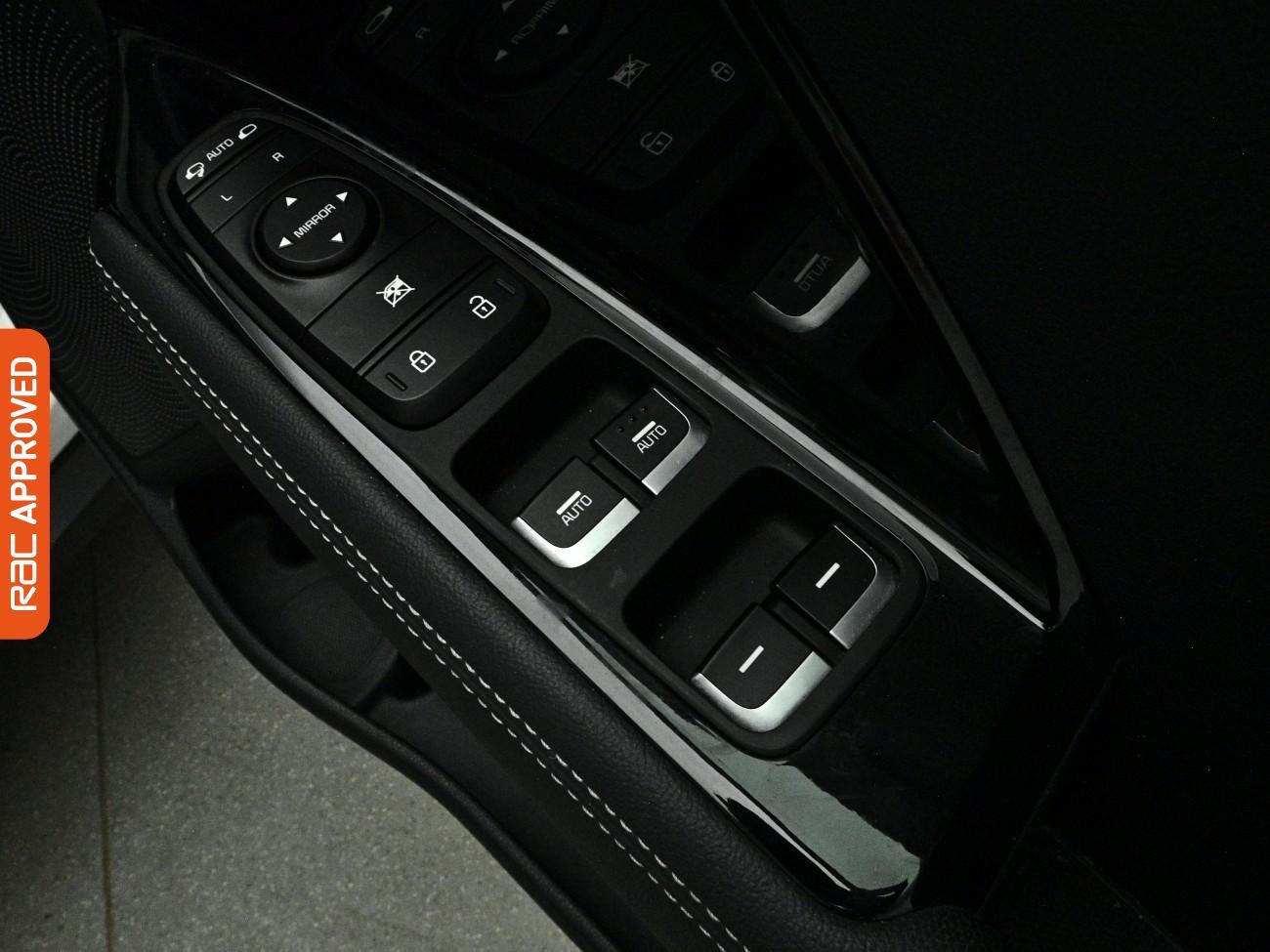 Kia Niro view 24