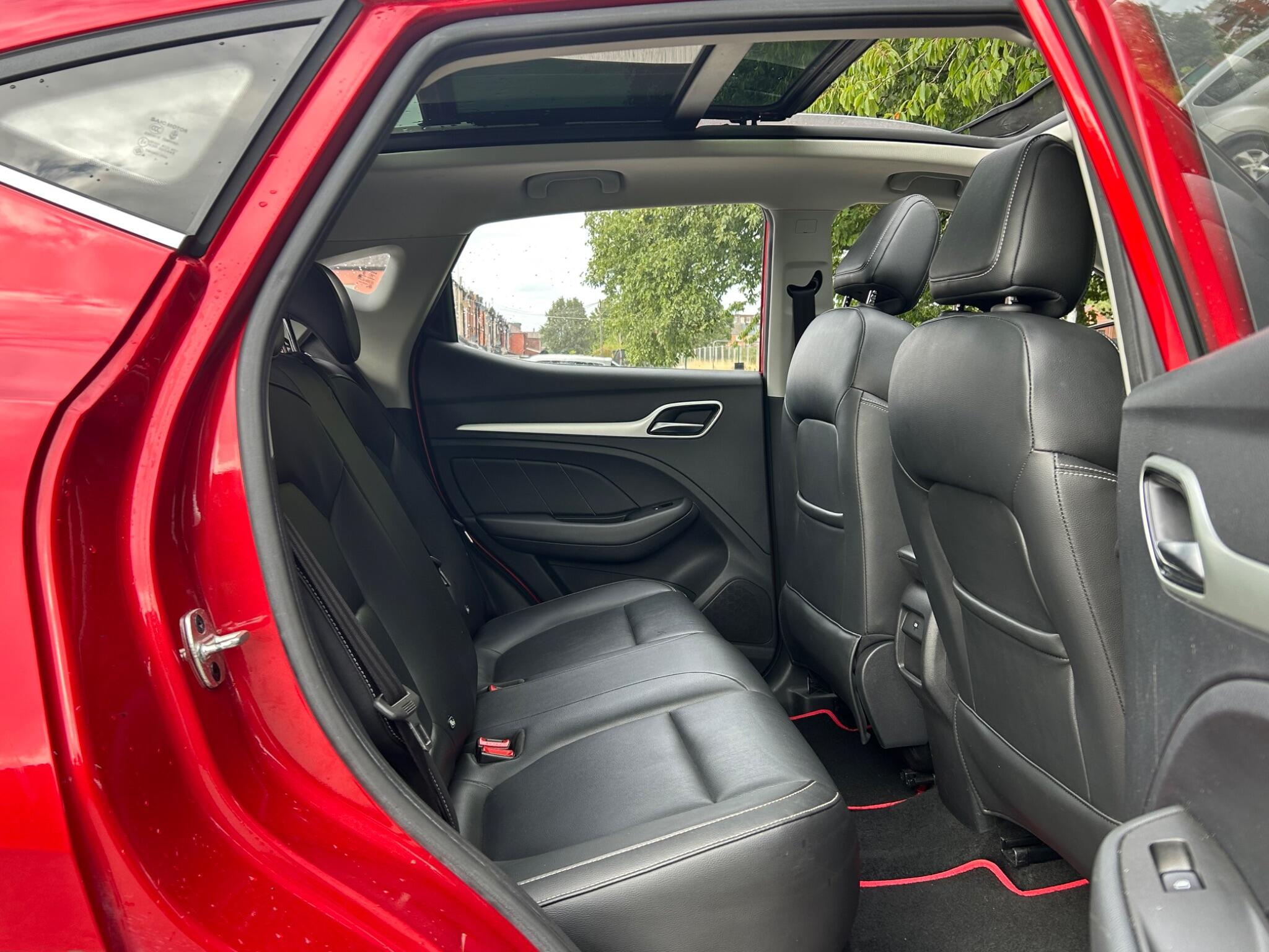 MG ZS view 27