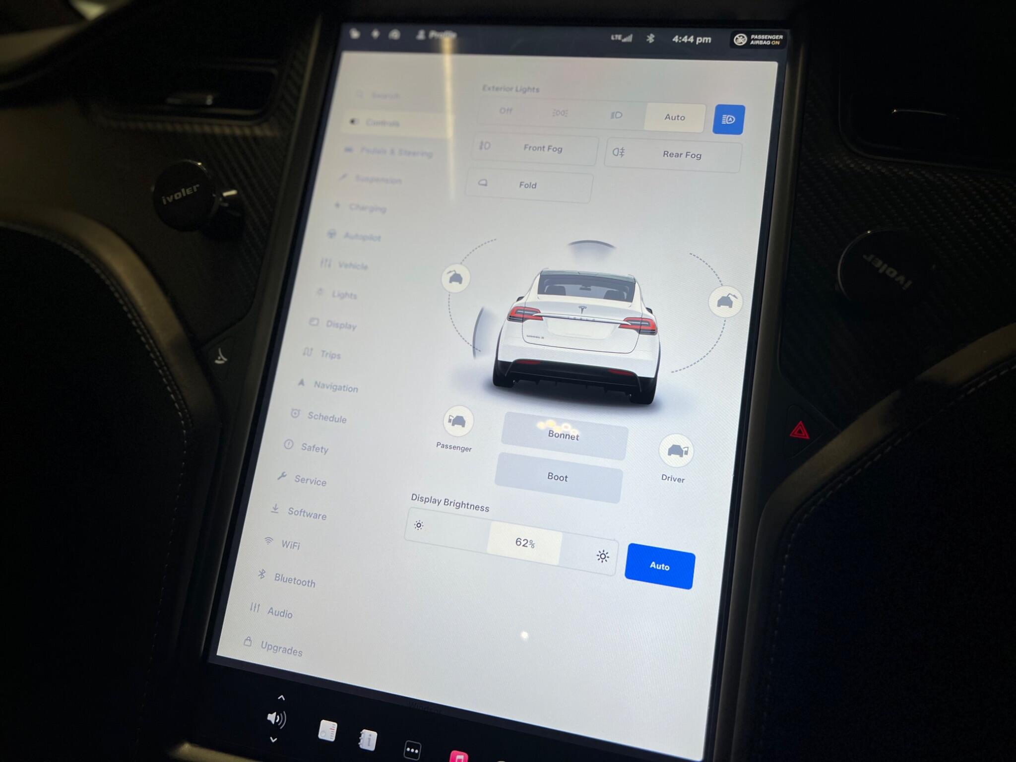 Tesla Model X view 21