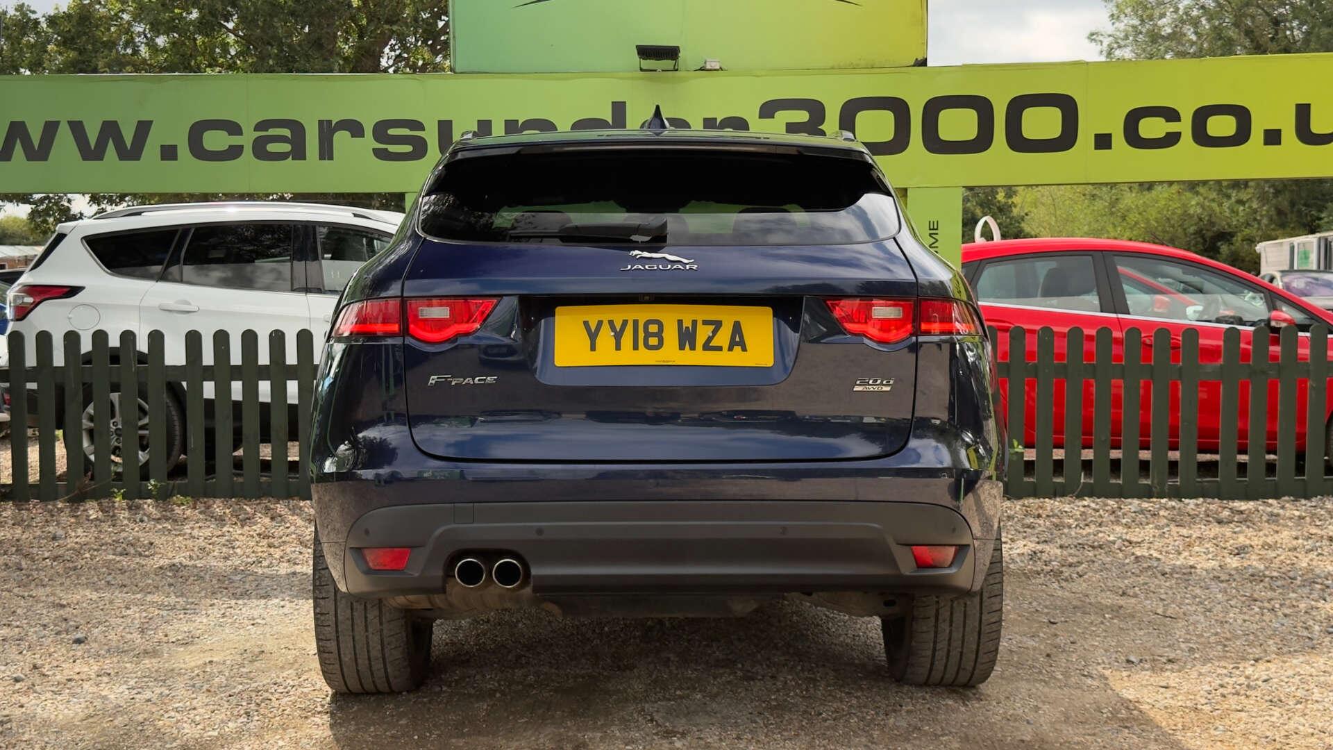Jaguar F-Pace view 5