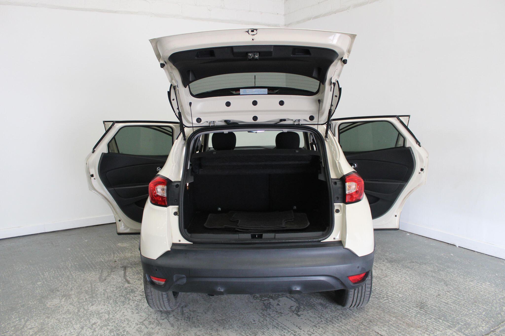Renault Captur view 22
