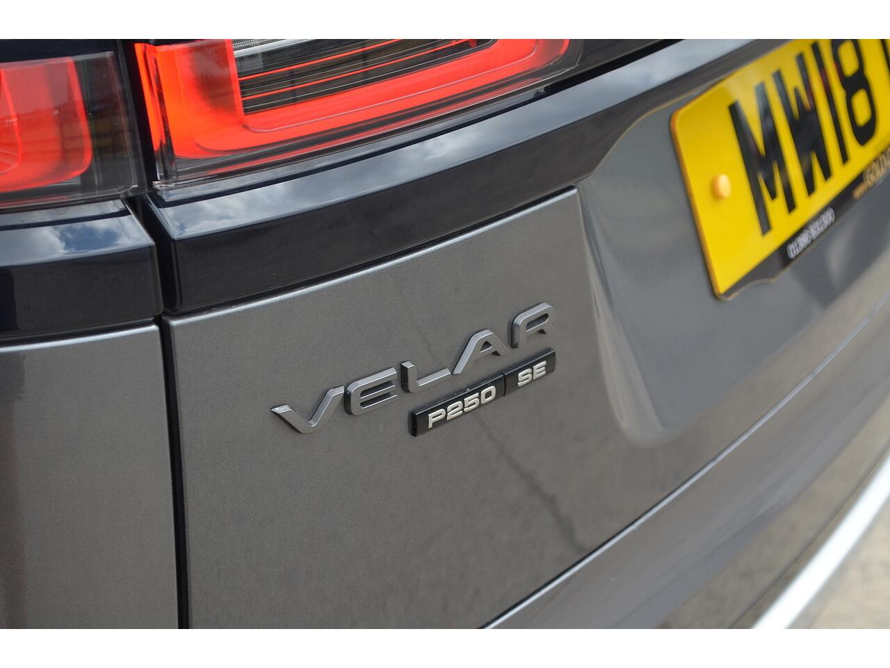 Land Rover Range Rover Velar view 52