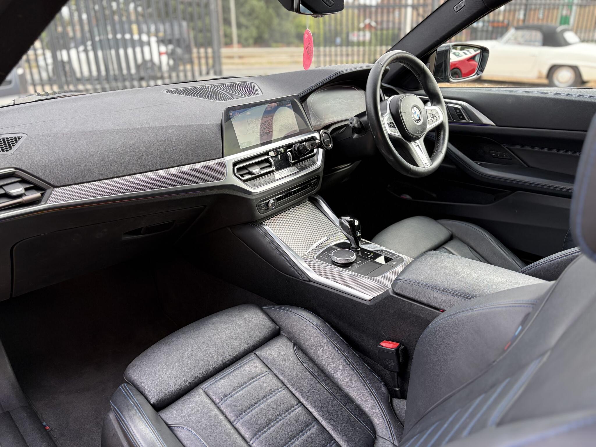 BMW 4 Series view 16