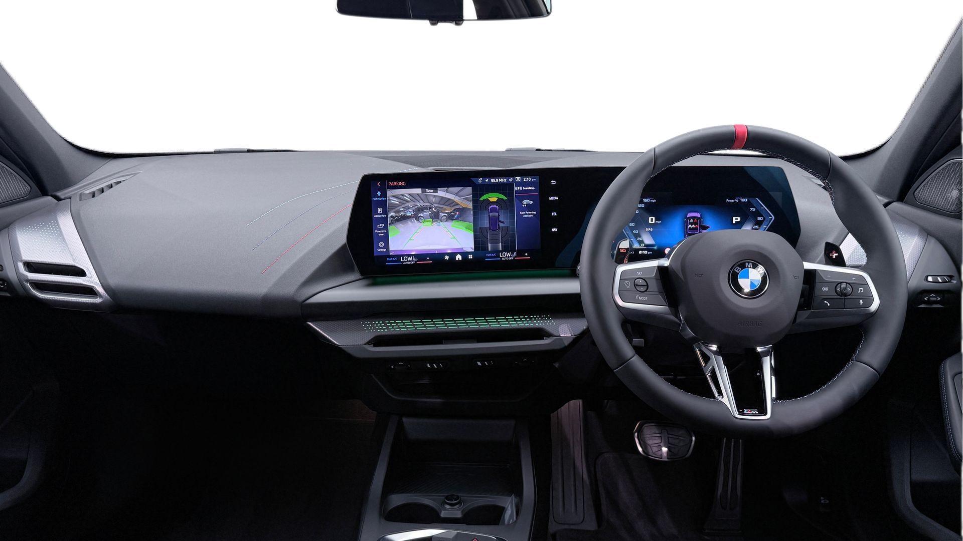 BMW 1 Series view 4
