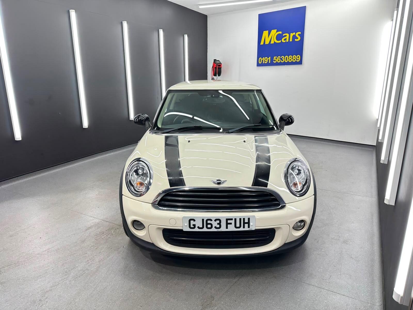 Mini Hatch view 9