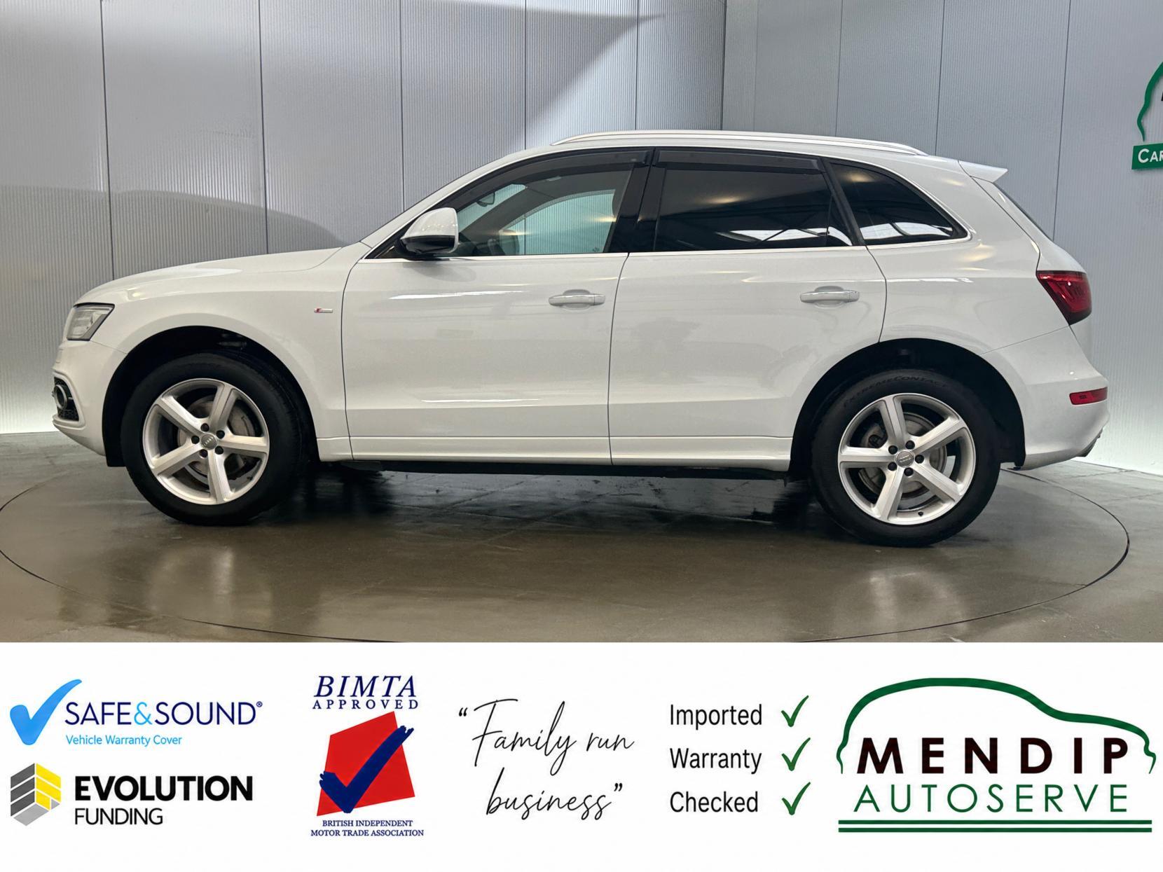 Audi Q5 view 8